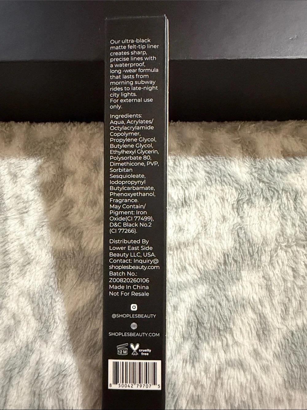 LOWER EAST SIDE Felt Tip Liquid Eyeliner - Black. SEALED.